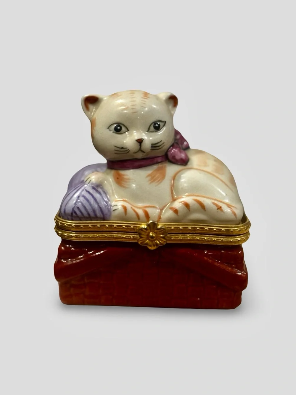 Decorative White Cat Trinket Box with Pink Collar and Red Base